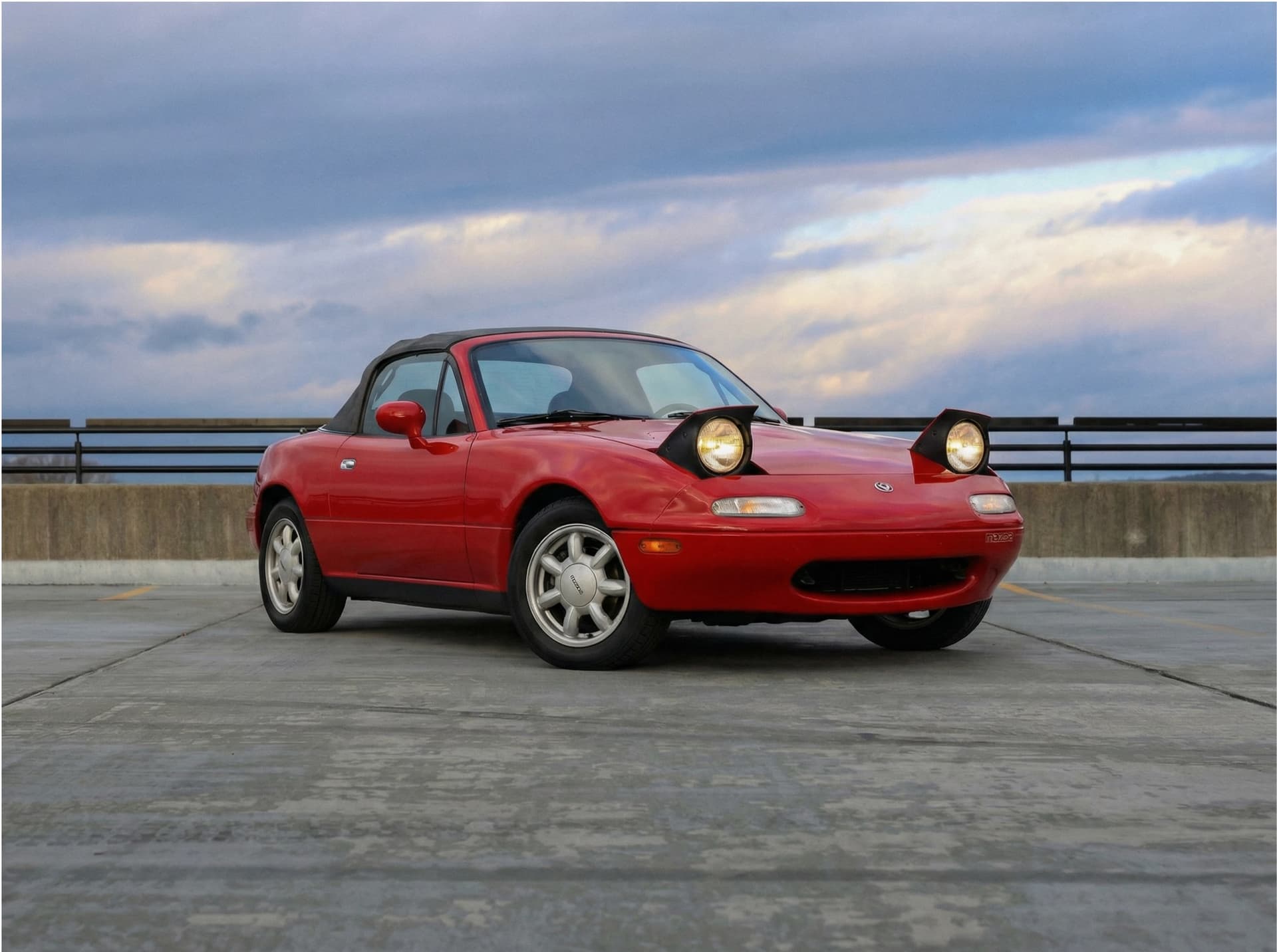 1995 Mazda Miata — Photo 1