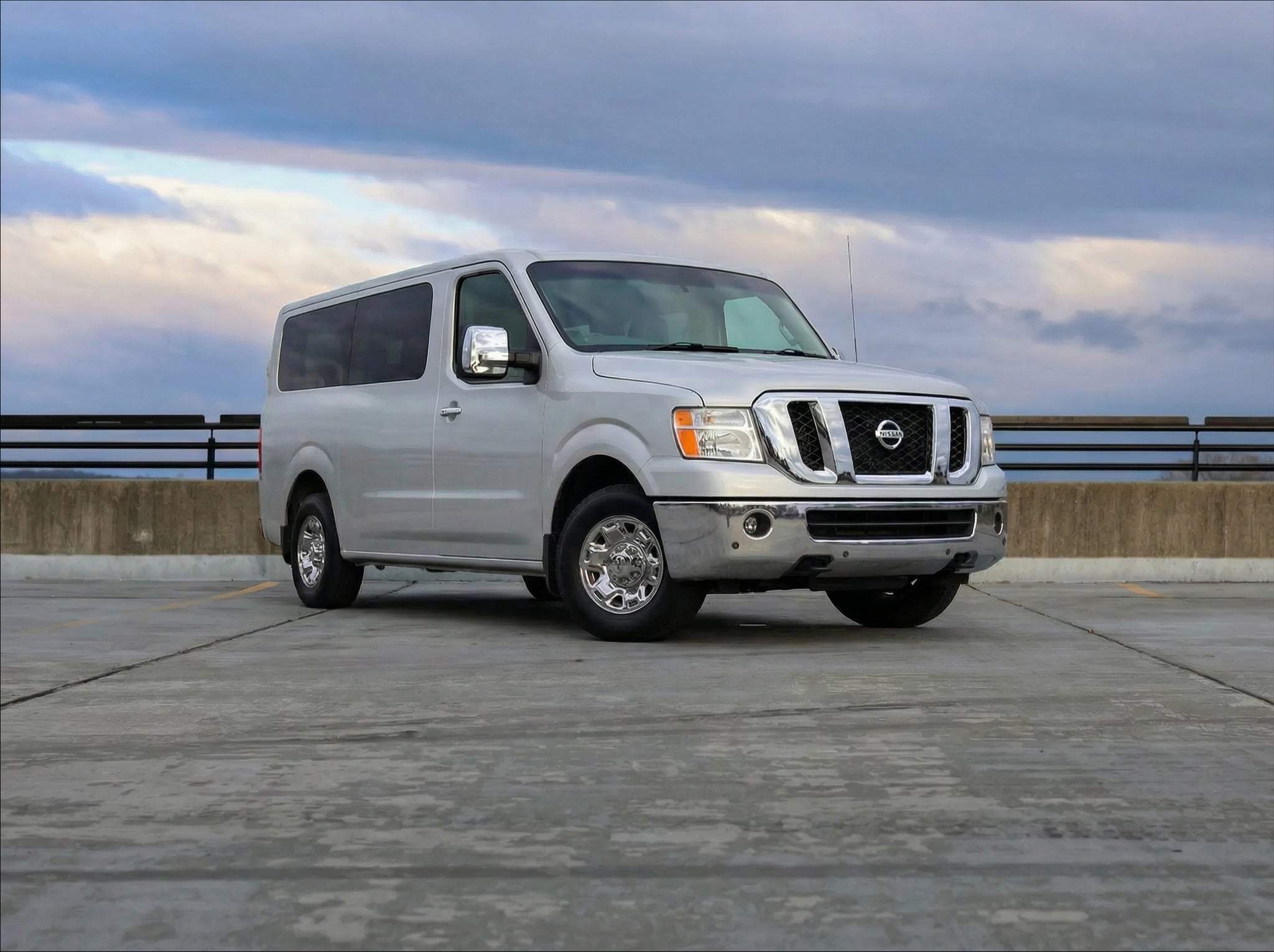 2014 Nissan NV Passenger — Photo 1