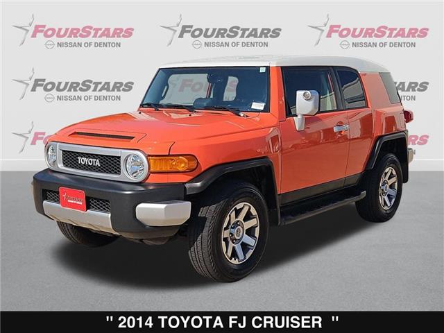 2014 Toyota FJ Cruiser — Photo 2